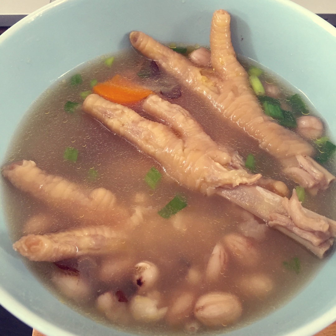 花生眉豆鸡脚汤