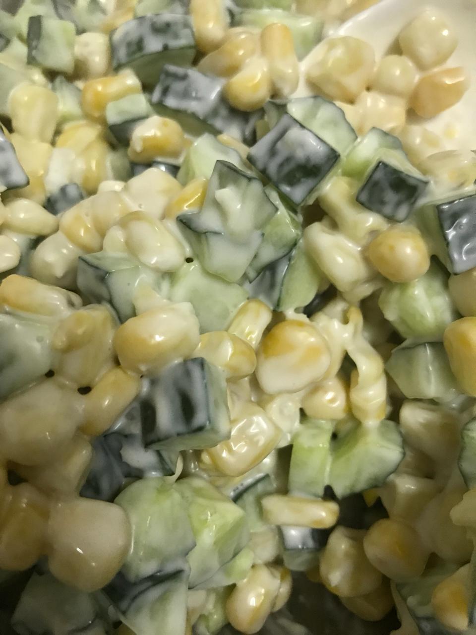 青瓜玉米沙律