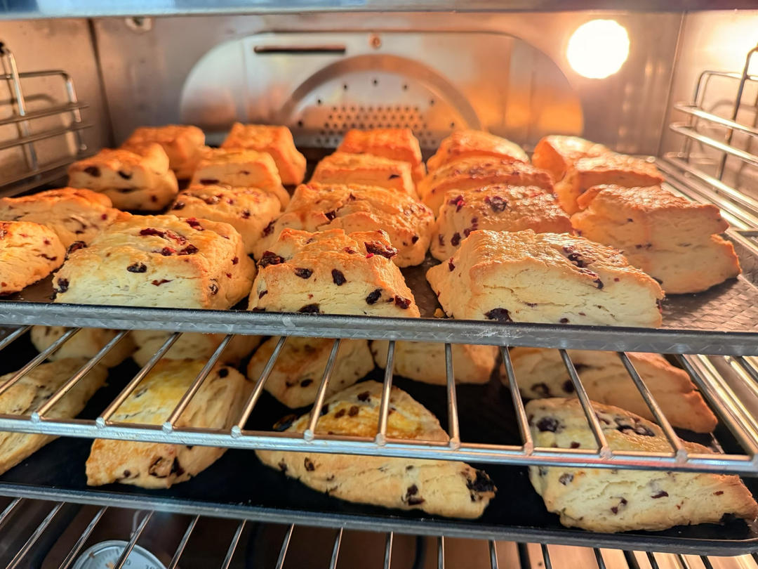 消耗淡奶油的司康