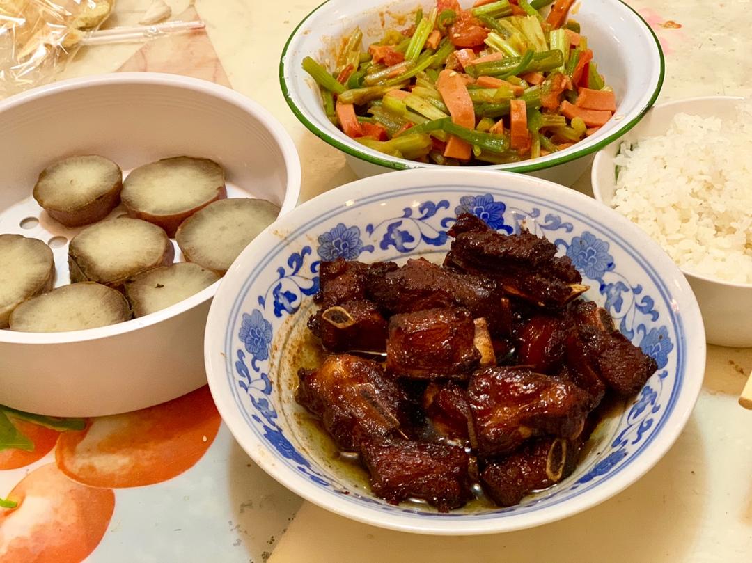 红烧排骨