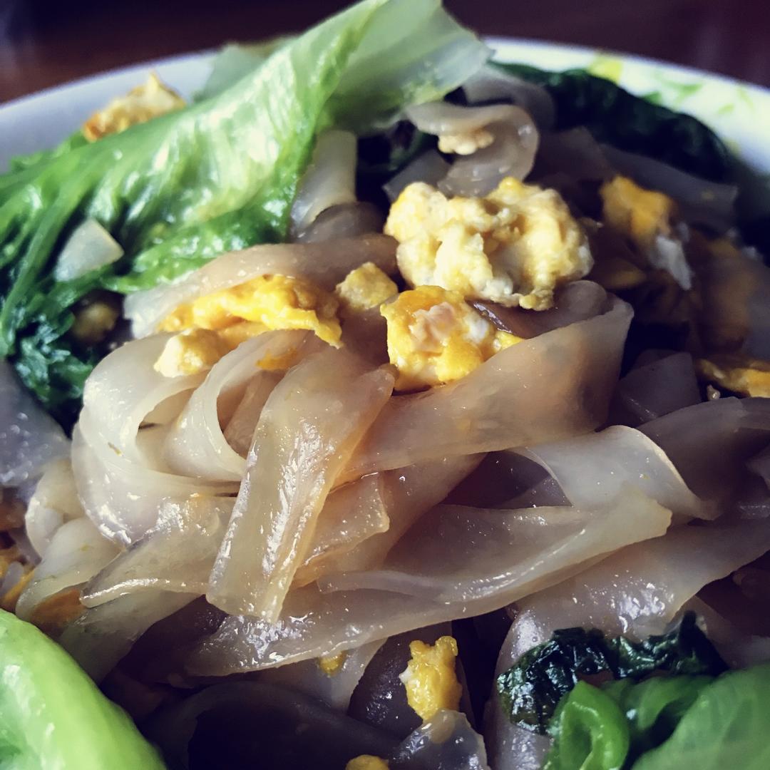 蛋炒河粉 干炒河粉