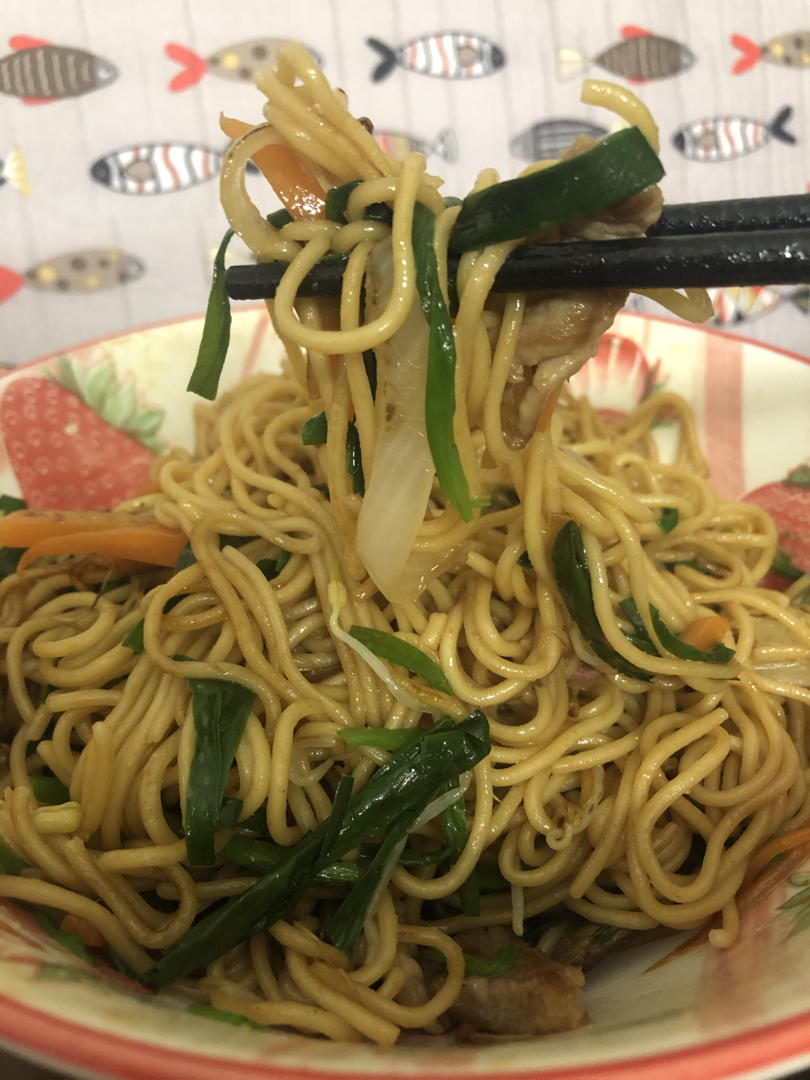 没放一粒肉㊙️却比夜市路边摊还好吃的🔥炒面