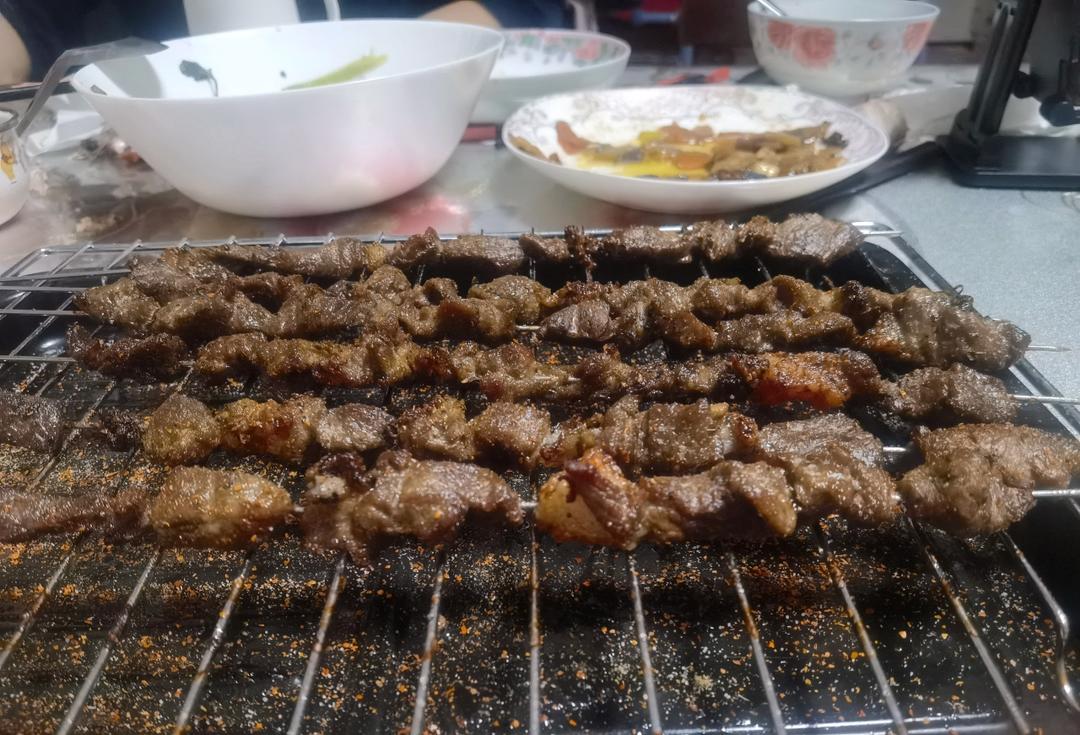 羊肉串用家里烤箱烤出明火烧烤的味道！