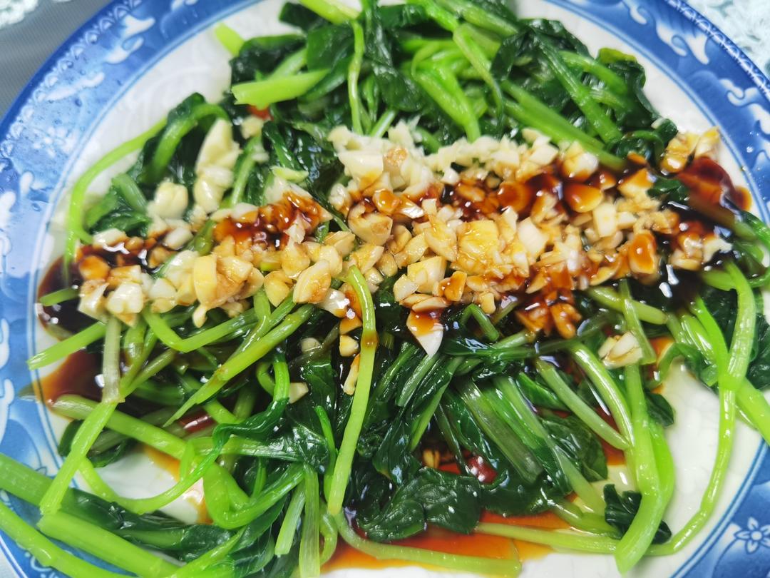 鸡毛菜的最佳打开方式：白灼鸡毛菜