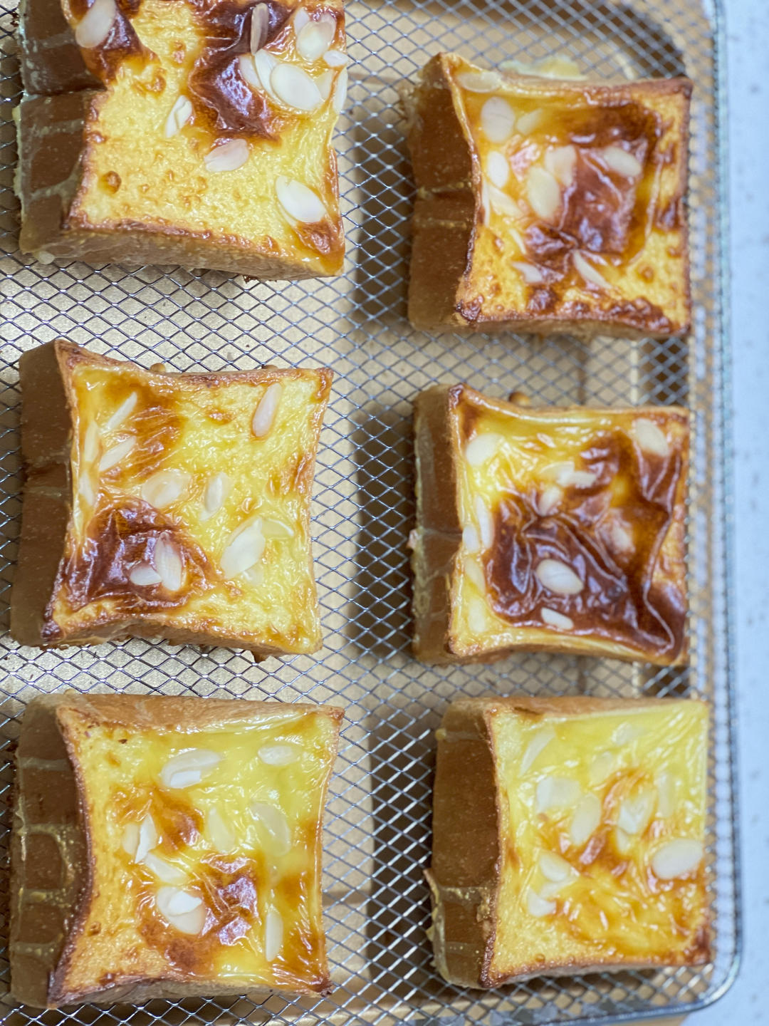 零失败快手岩烧乳酪(熔岩吐司)十分钟网红早餐，好吃哭