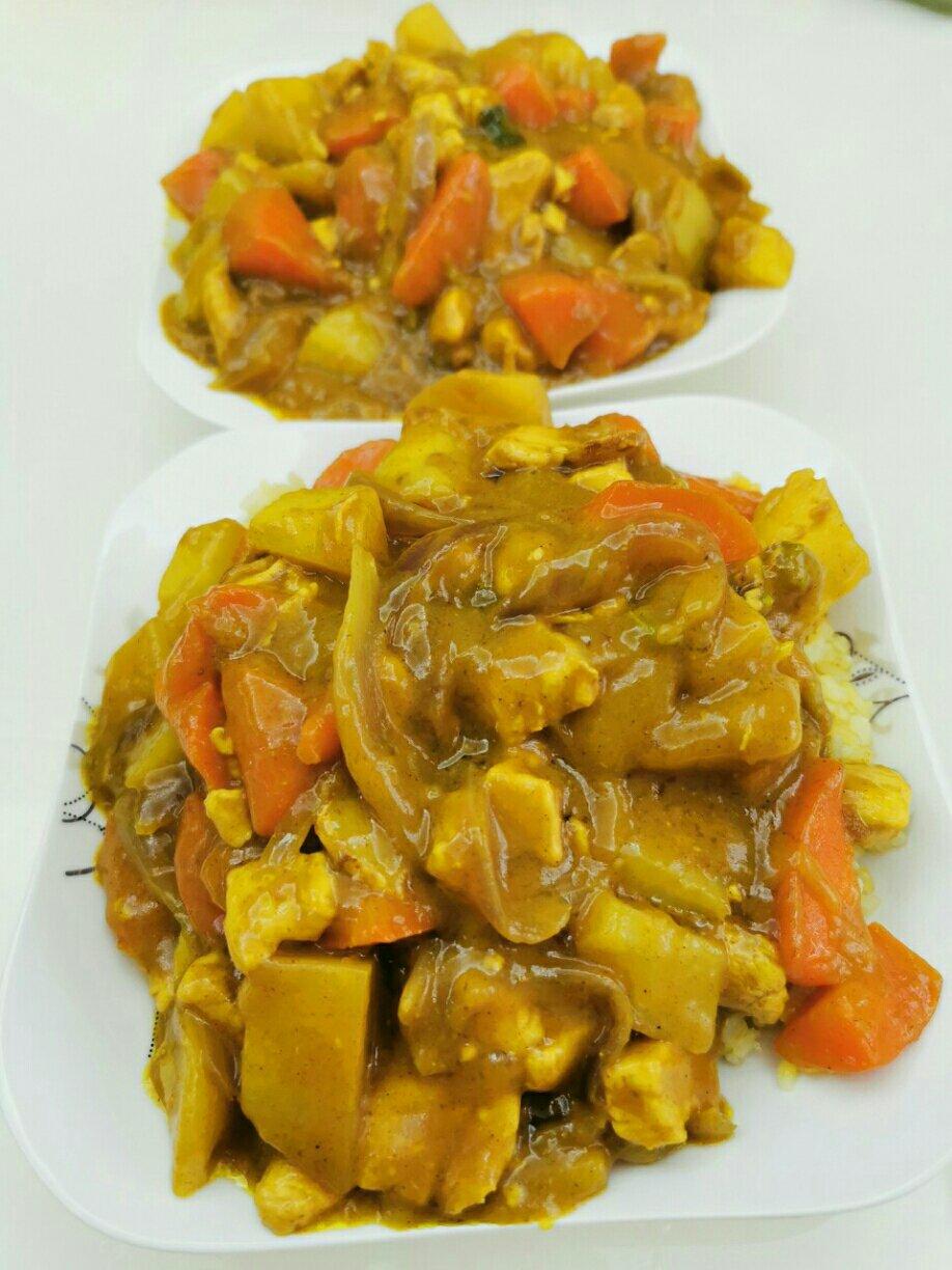 咖喱鸡肉饭