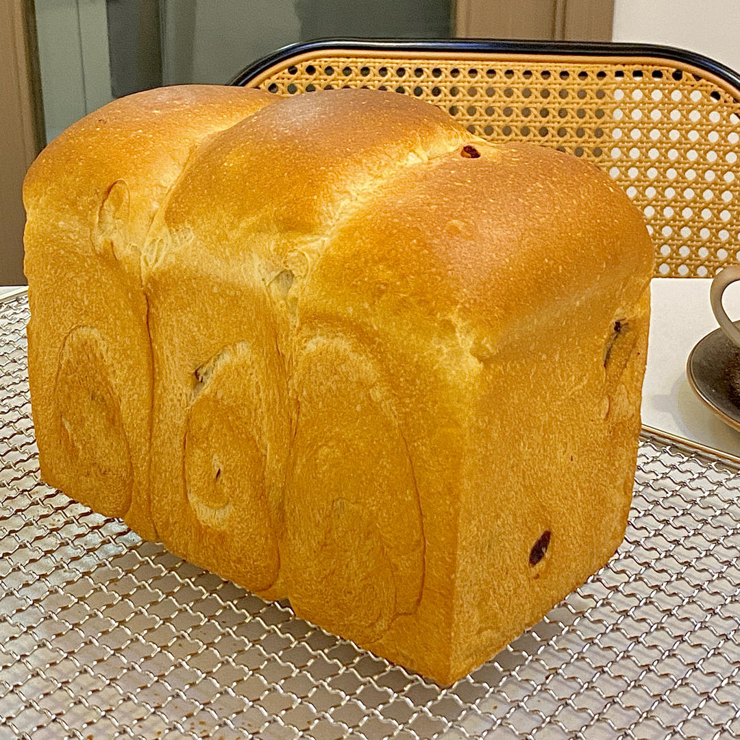 奶香纯粹的重料淡奶油吐司