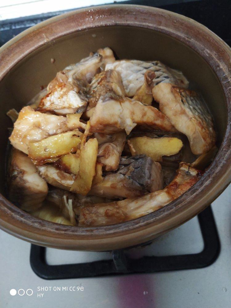 香焖草鱼腩