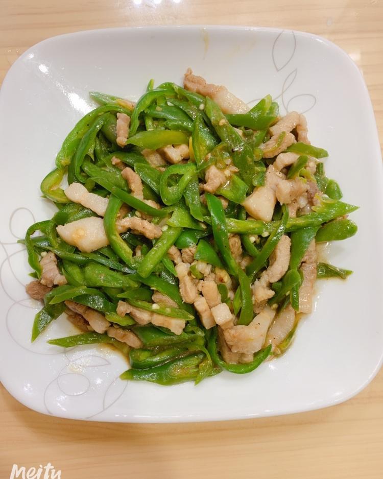 巨下饭的青椒炒肉丝