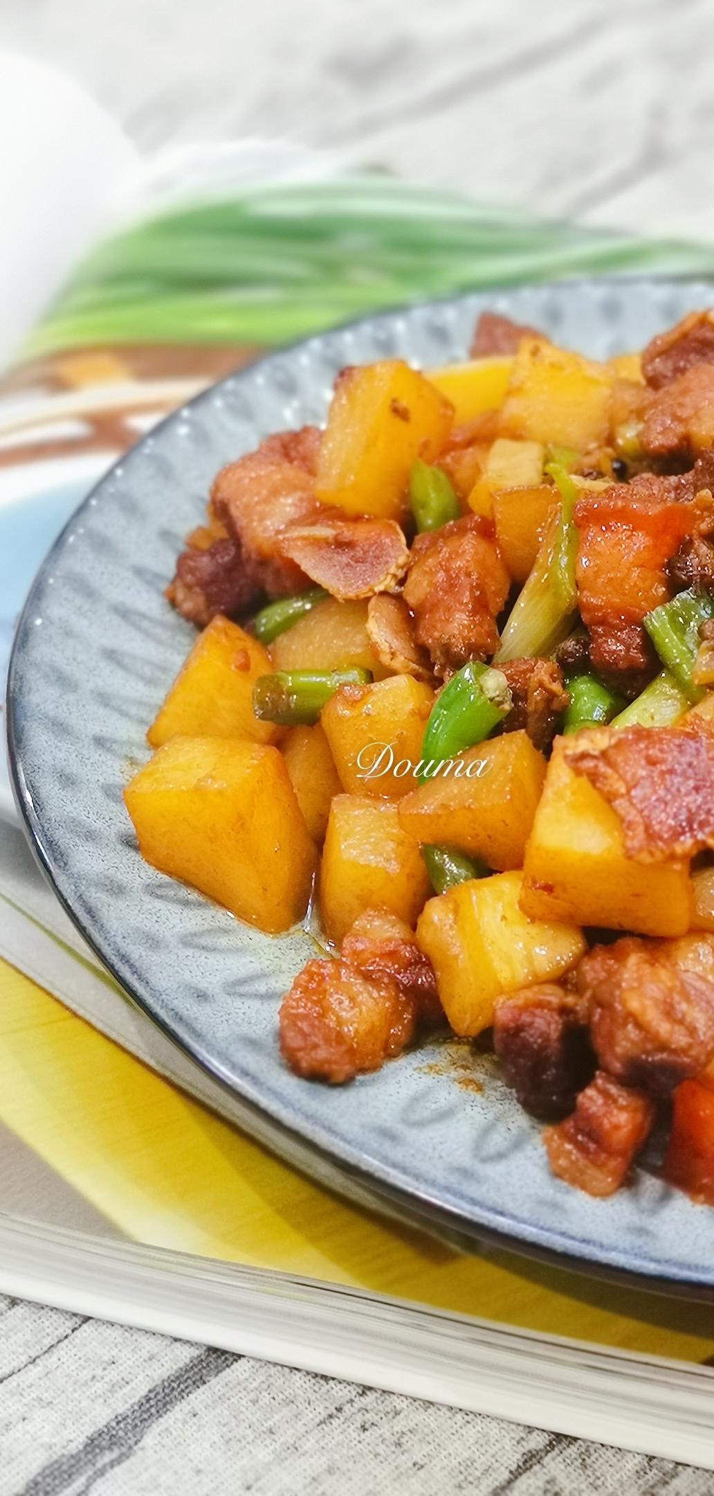 地瓜烧肉的做法