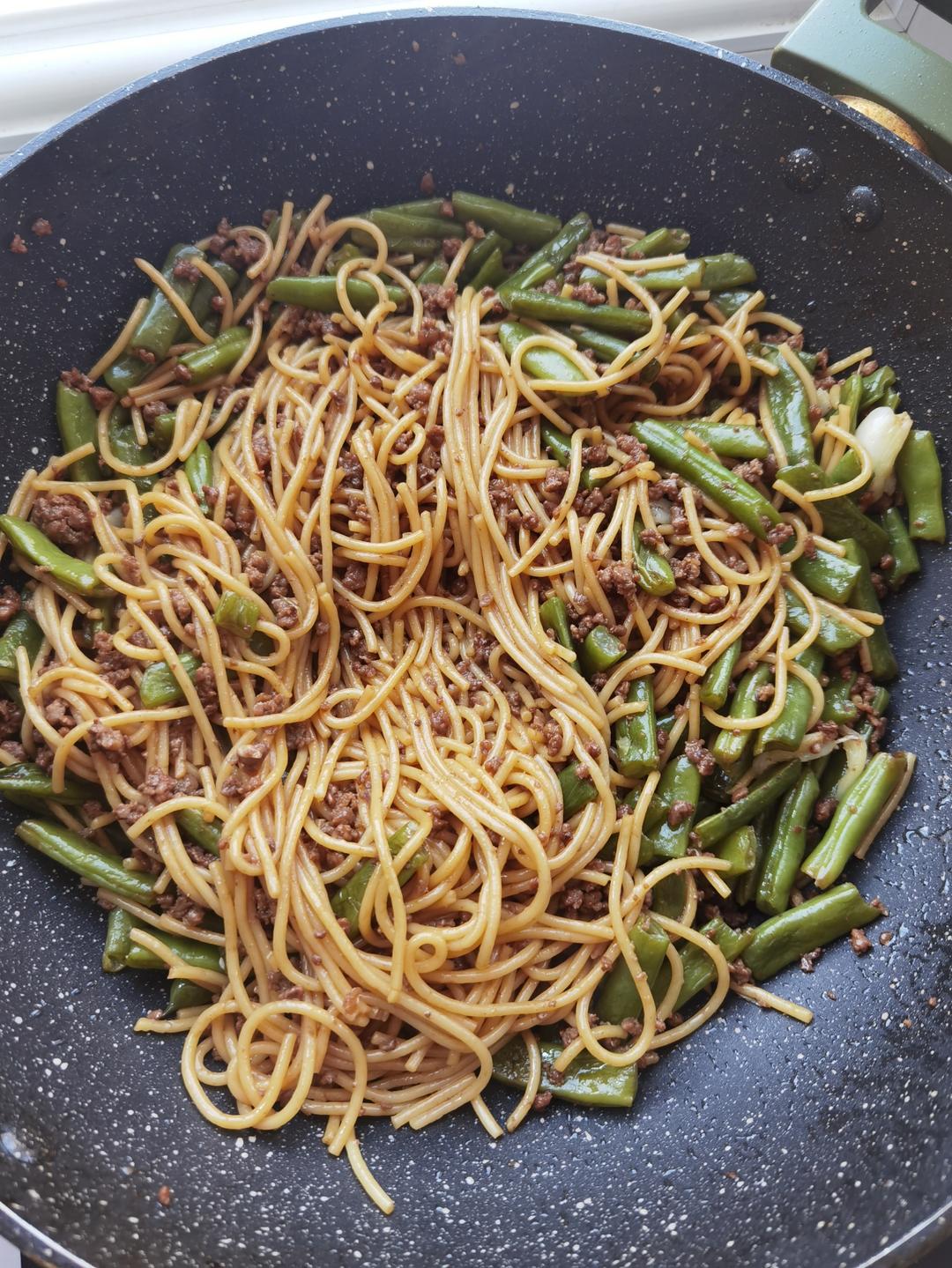地道老北京扁豆焖面 豆角焖面 太好吃小心吃撑哦