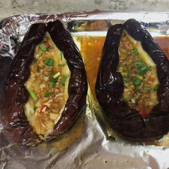 CC招牌菜销魂烤茄子，百吃不厌！