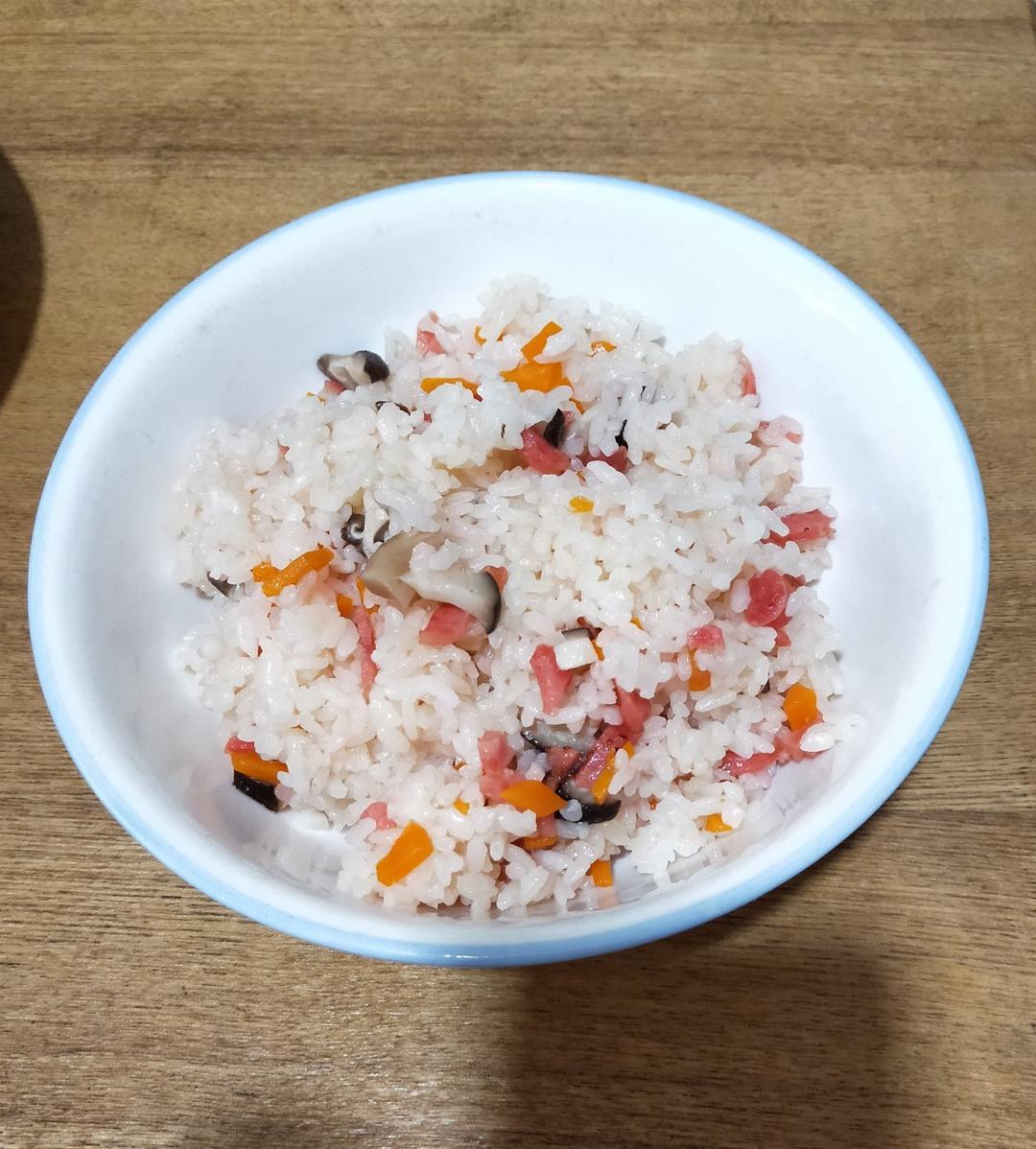 电饭锅版香菇腊肠饭