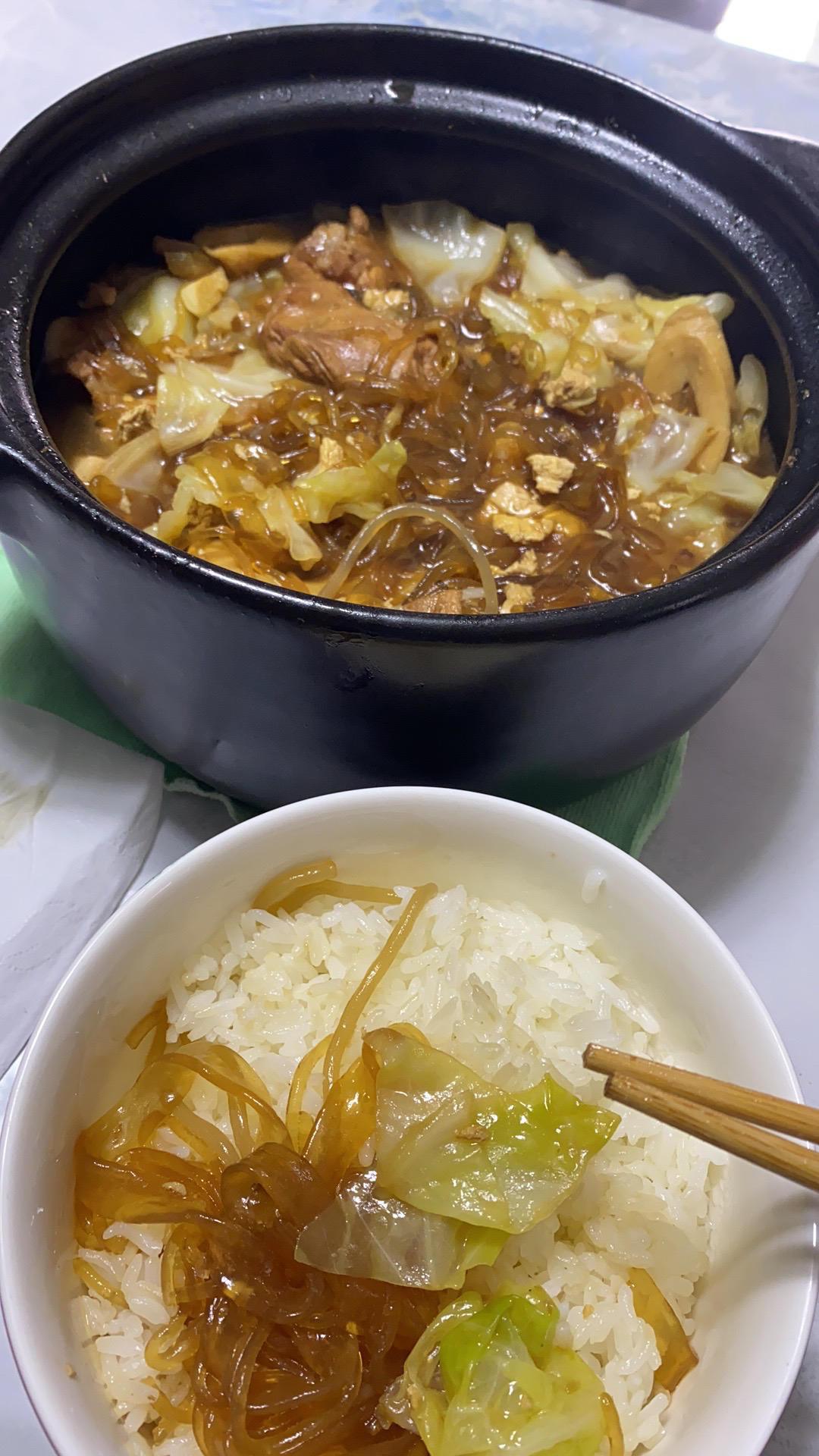 东北特色炖菜--砂锅🍲大白菜豆腐炖排骨五花肉