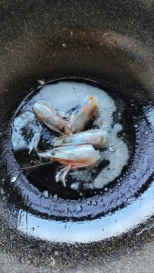 🦐虾油海鲜炒饭的做法 步骤12