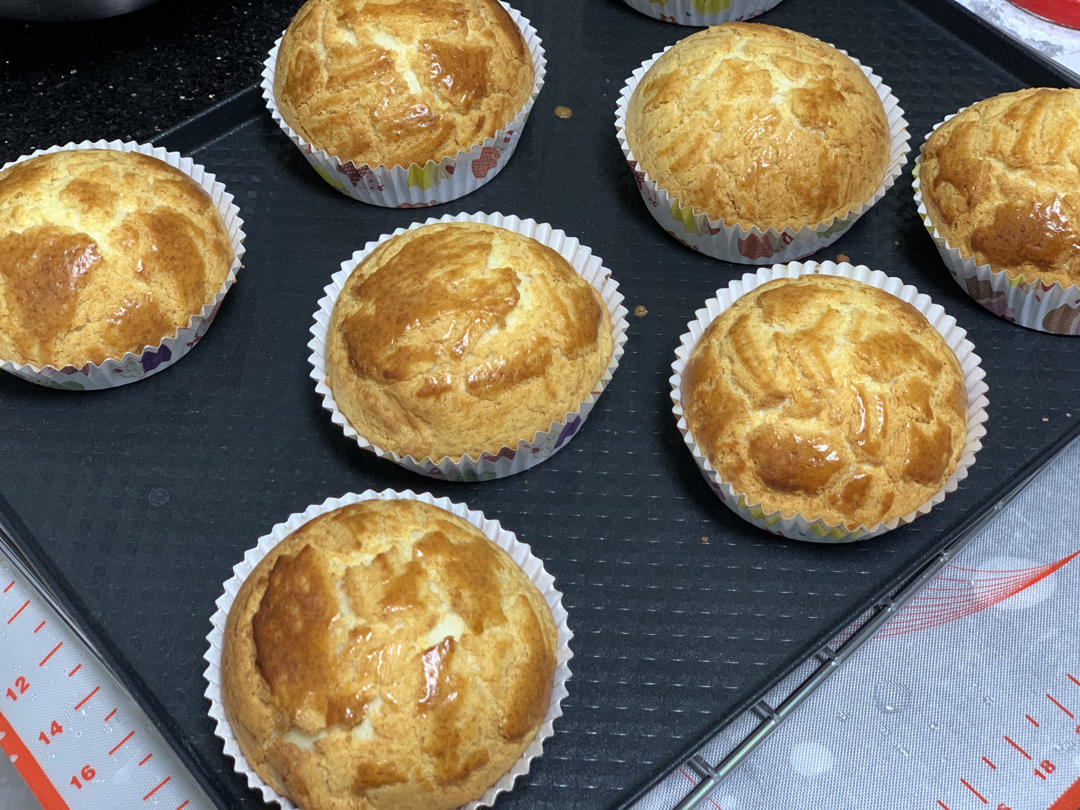 冷了依然酥香的菠萝包