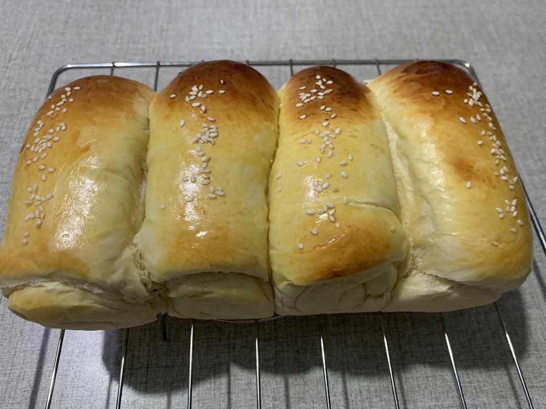 纯奶手撕吐司的做法 步骤1