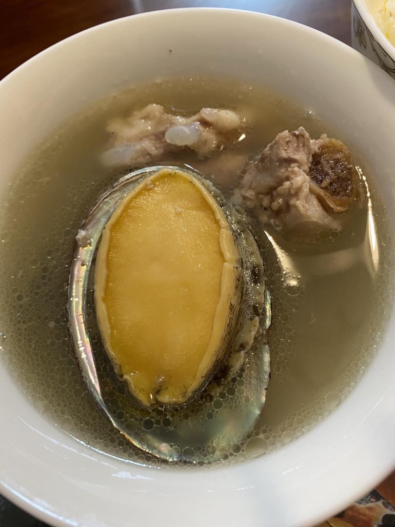 第十二年猪猪猪做的超详细超鲜甜的鲍鱼排骨汤