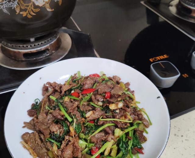 泡椒香菜牛肉的做法