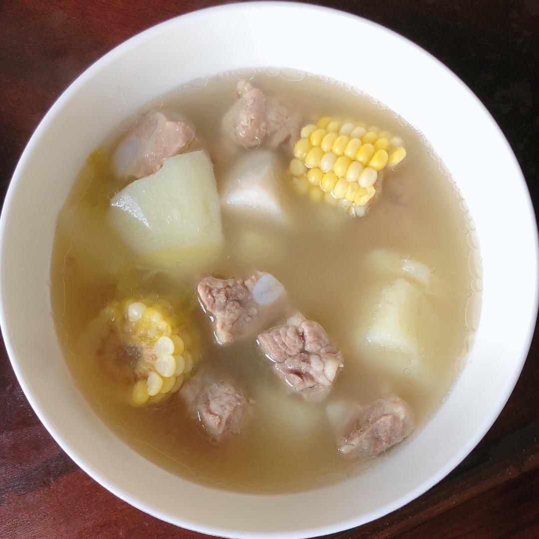 宝宝爱吃的玉米土豆排骨汤（电饭锅版，不需要煎炒排骨）