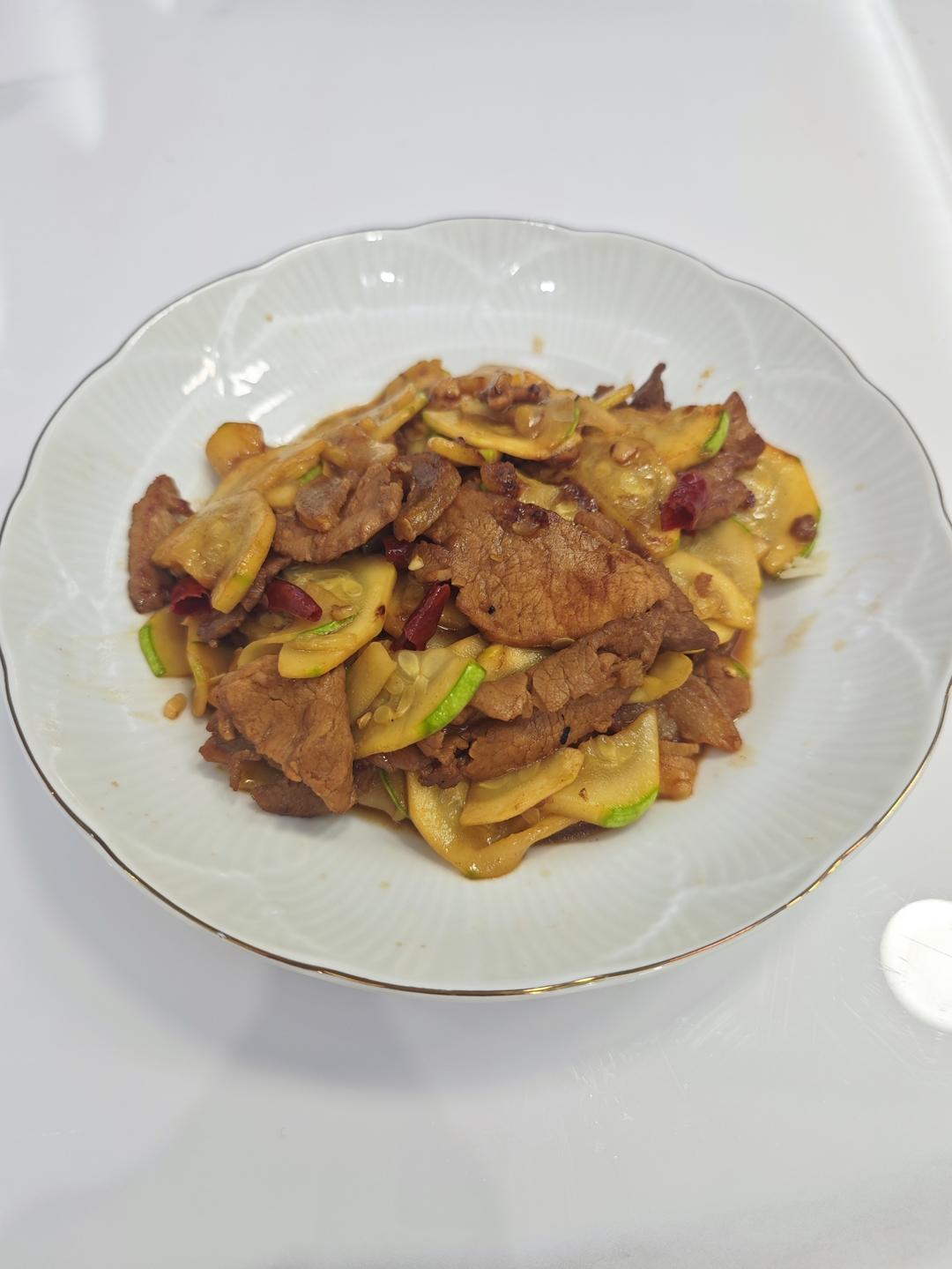 西葫芦炒肉