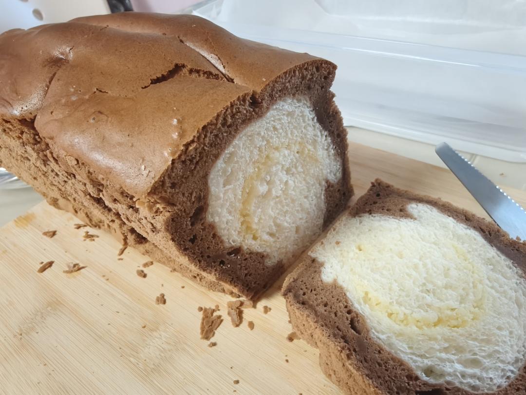 黑钻吐司（椰蓉奶酥馅）