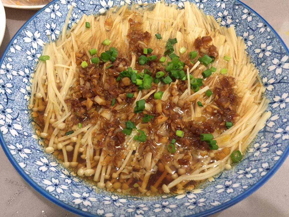 蒜蓉蒸金针菇