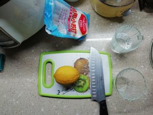 自制柠檬汽水（夏日必备）做法超简单的做法 步骤1