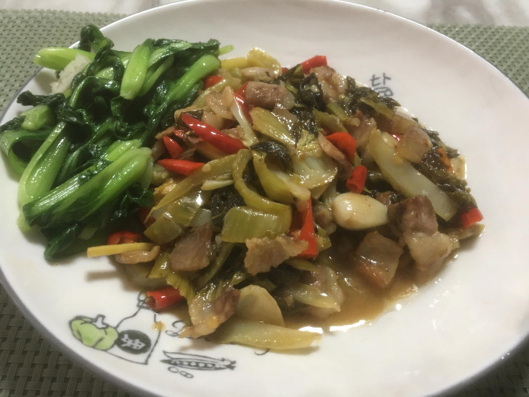 酸菜炒五花肉