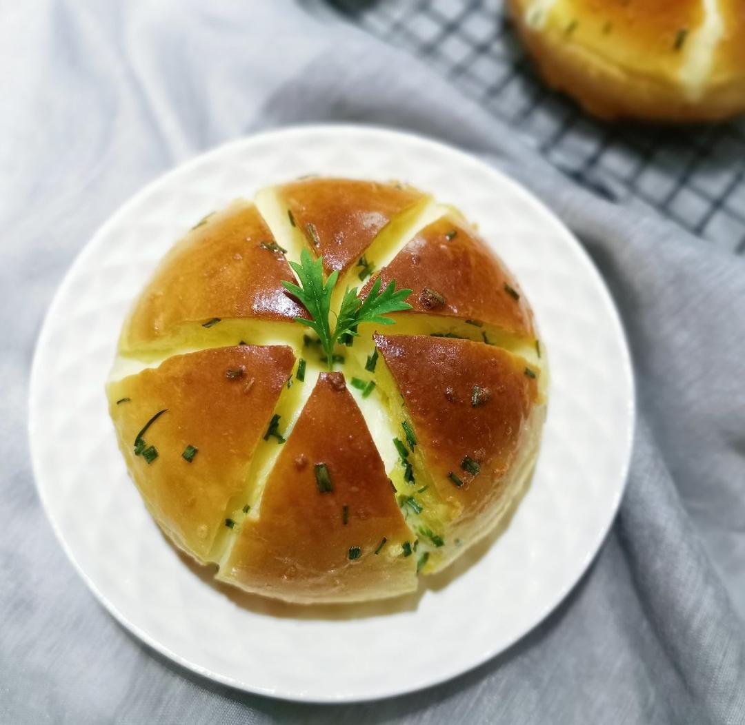 一款从韩国红到全世界的蒜香奶酪包