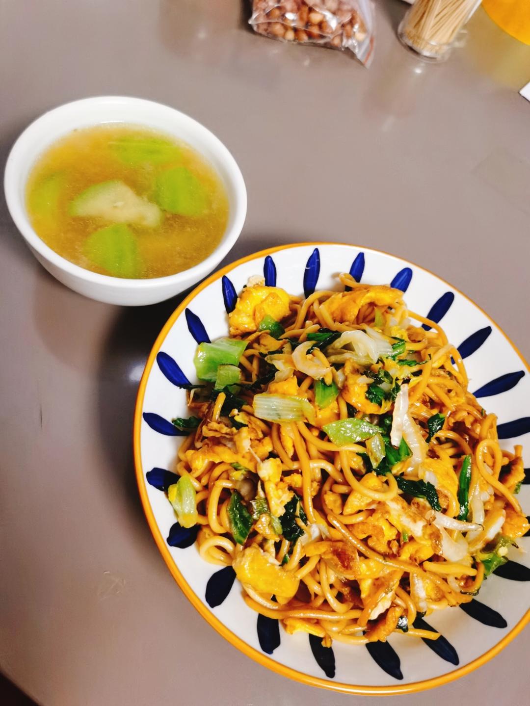 🍜最简单最好吃的家常炒面