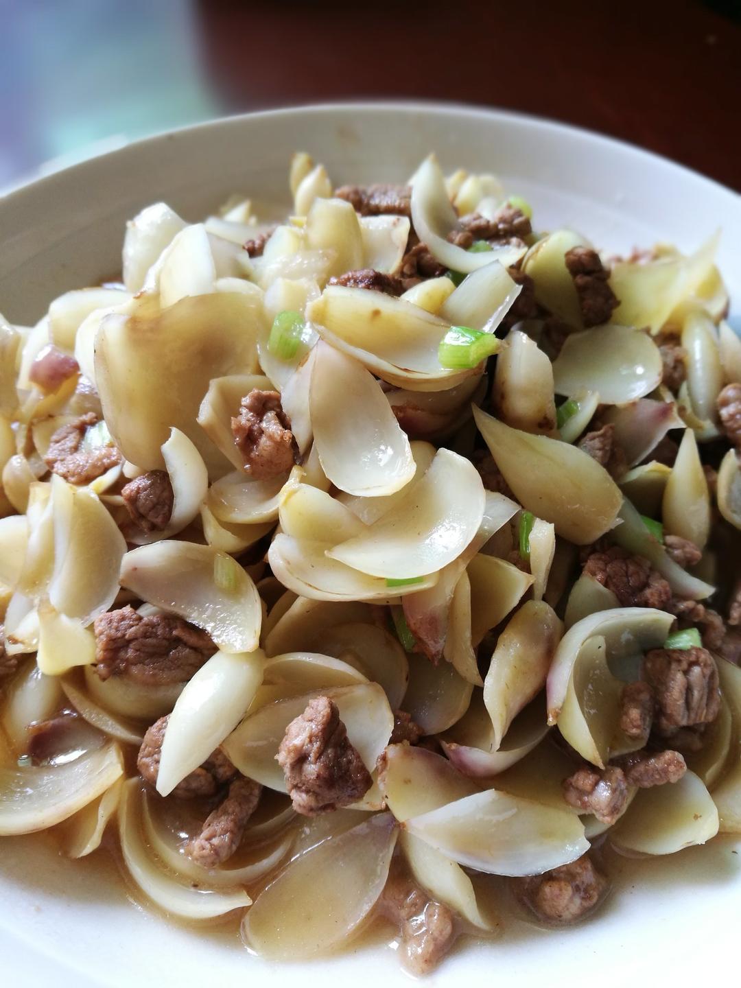 金果宝做的鲜百合炒肉片