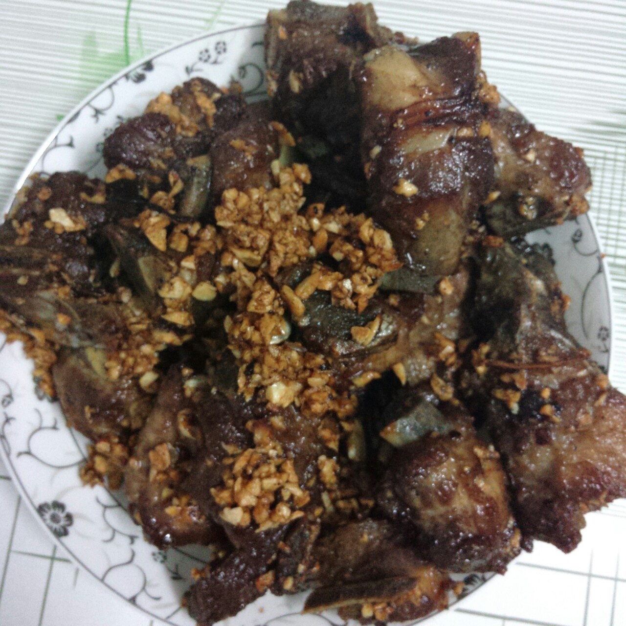 金牌蒜香排骨