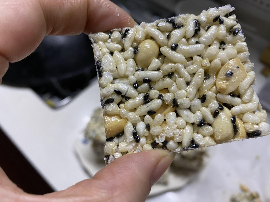 鱼的熊猫做的潮汕喜糖～米方(米花糖,米通)