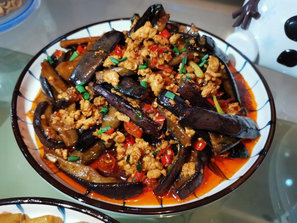 开胃下饭菜！巨简单的家常鱼香茄子煲