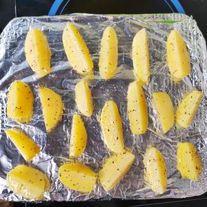简单版烤薯角的做法 步骤4