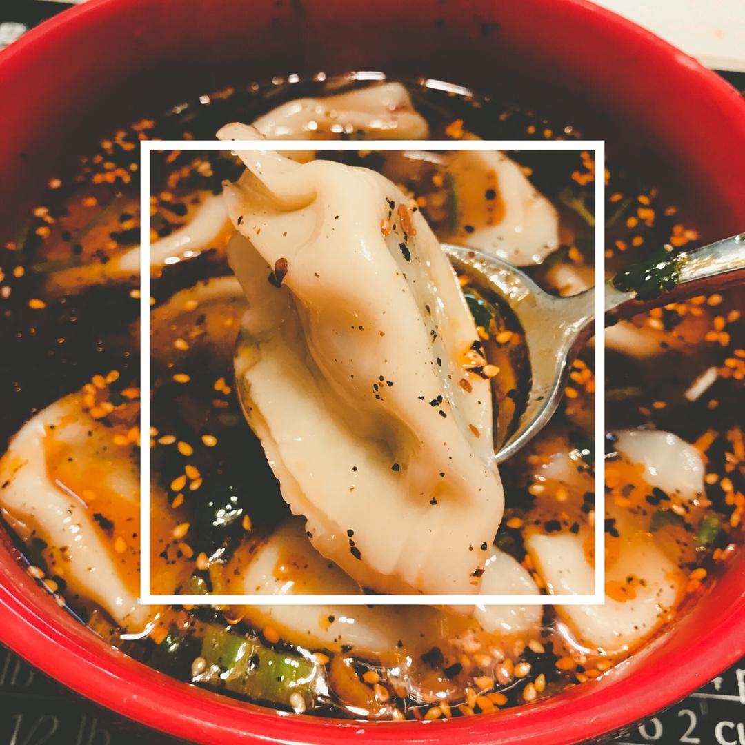 酸汤水饺