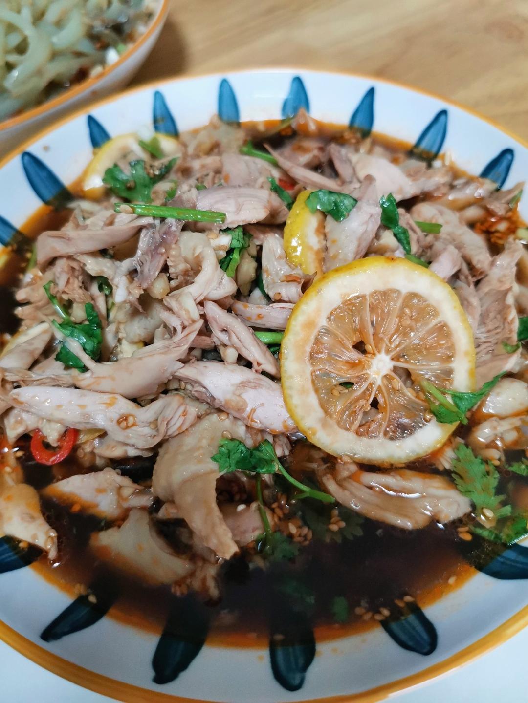 柠檬手撕鸡，酸爽过瘾，专治夏天没胃口！