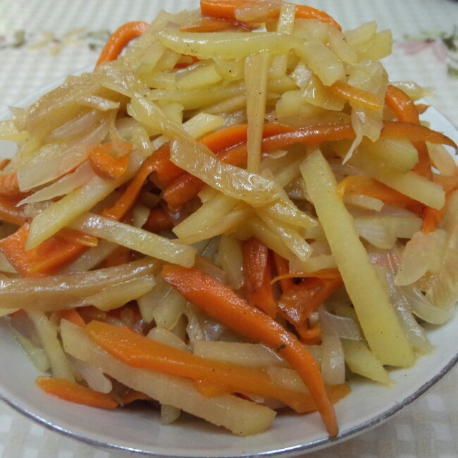 土豆丝炒紫洋葱