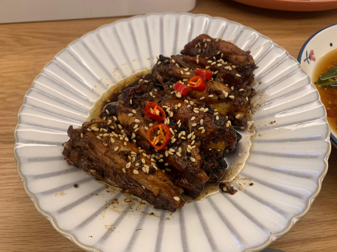好吃到嗦手指的蒜泥鸡翅