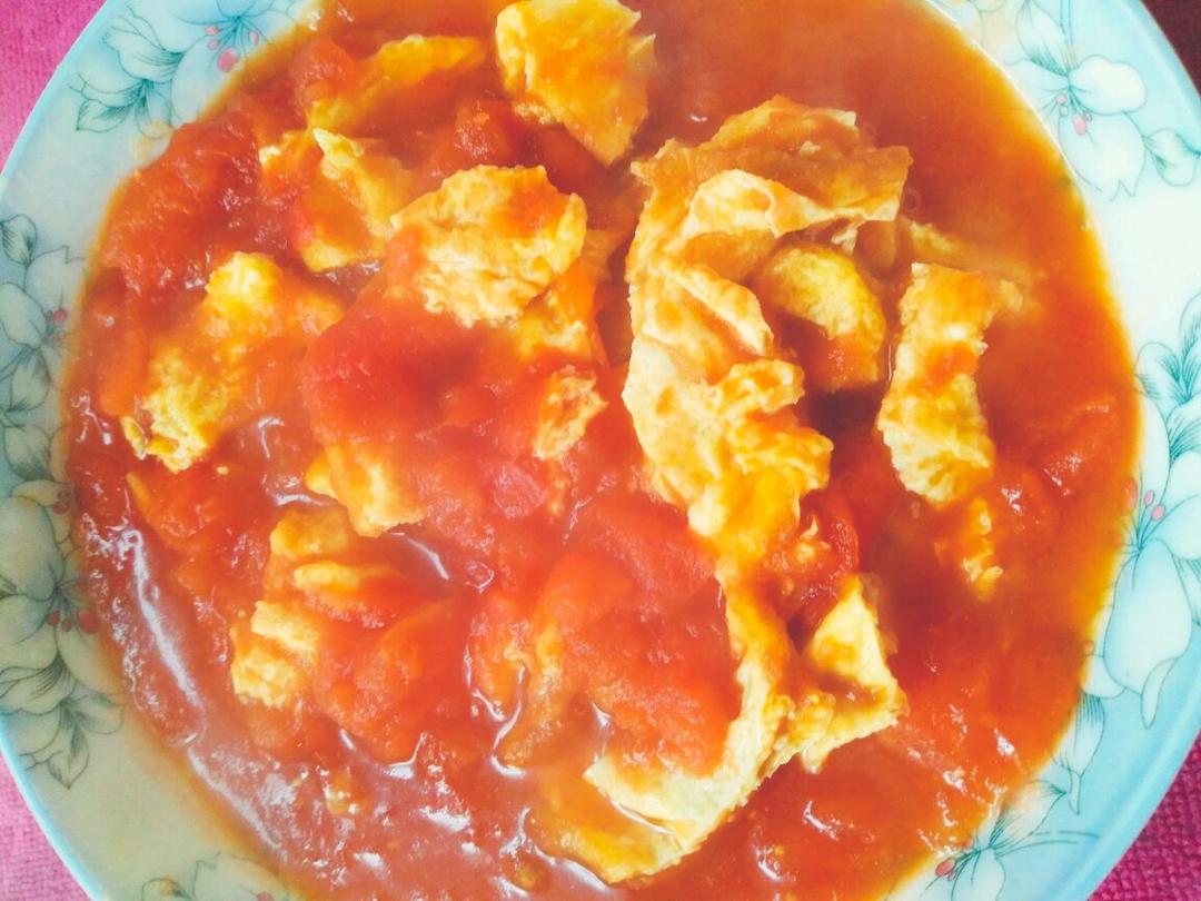 鸡蛋柿子