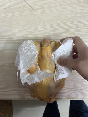 这才叫电饭煲盐焗鸡的做法 步骤3