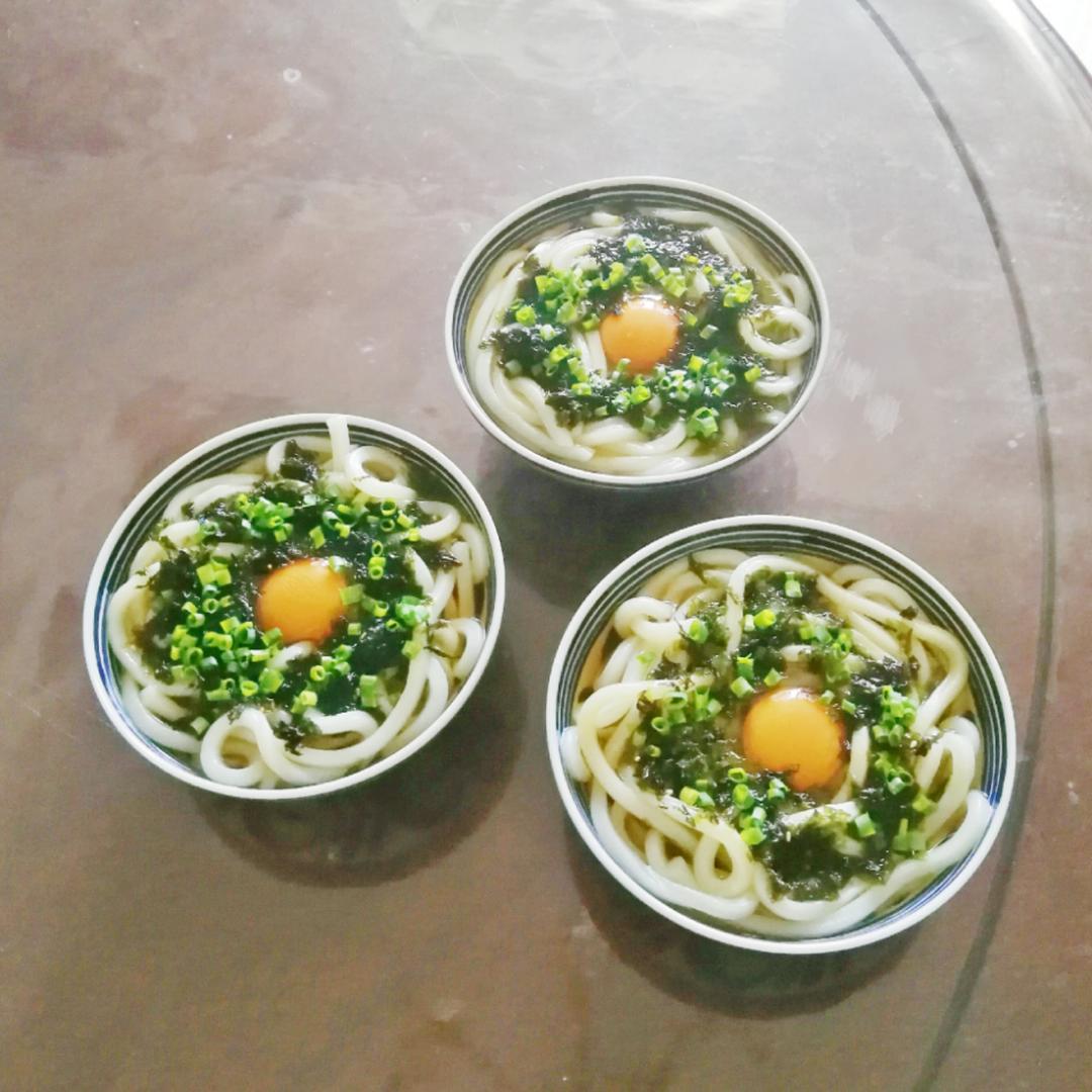 月見乌冬面（月見うどん）