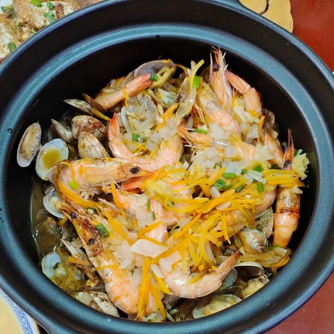 家常美味花蛤粉丝煲