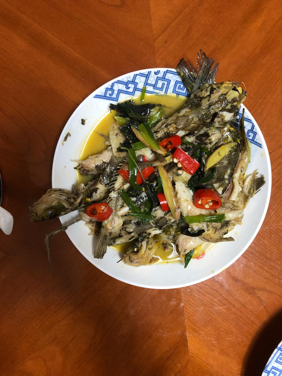 闷个黄骨鱼，黄丫头，黄鸭叫，家常简单味的！