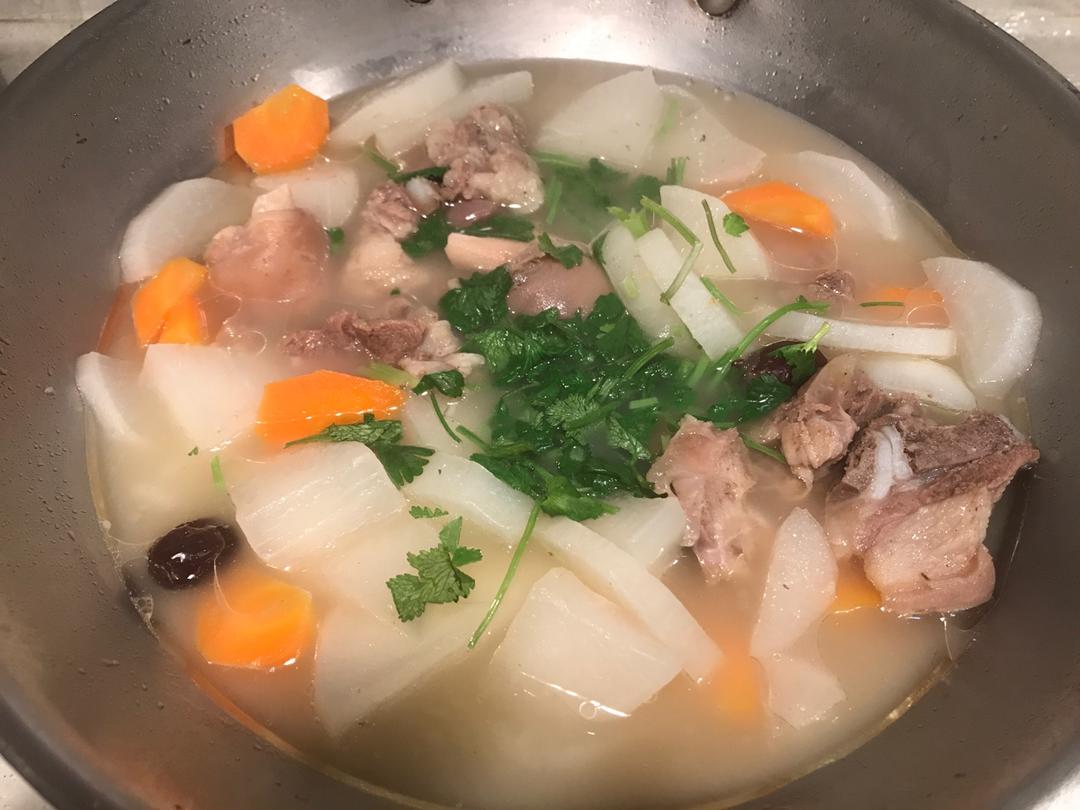 冬日御寒羊肉汤