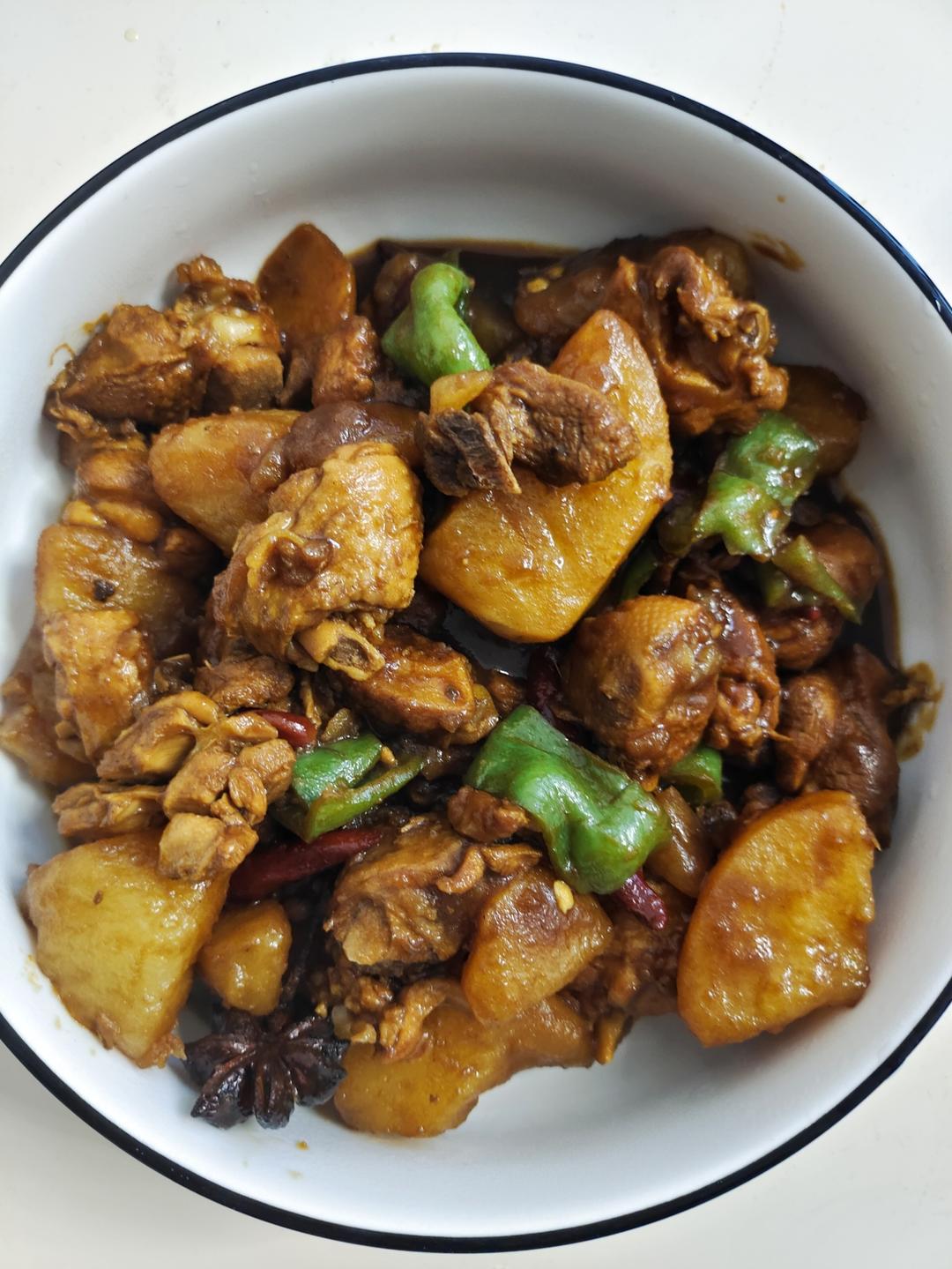 红烧鸡块炖土豆