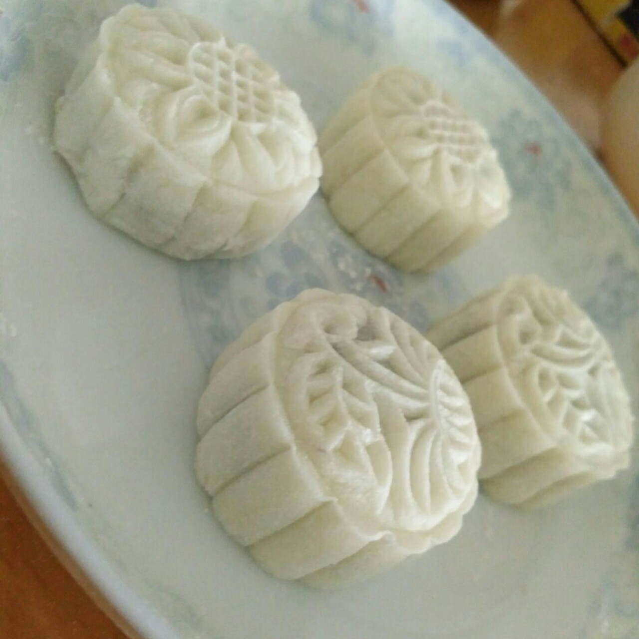 紫薯冰皮月饼