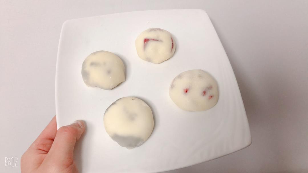 腹黑白胖子——奥利奥雪媚娘