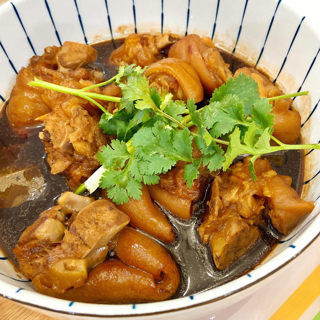 流口水的黄豆炖猪蹄